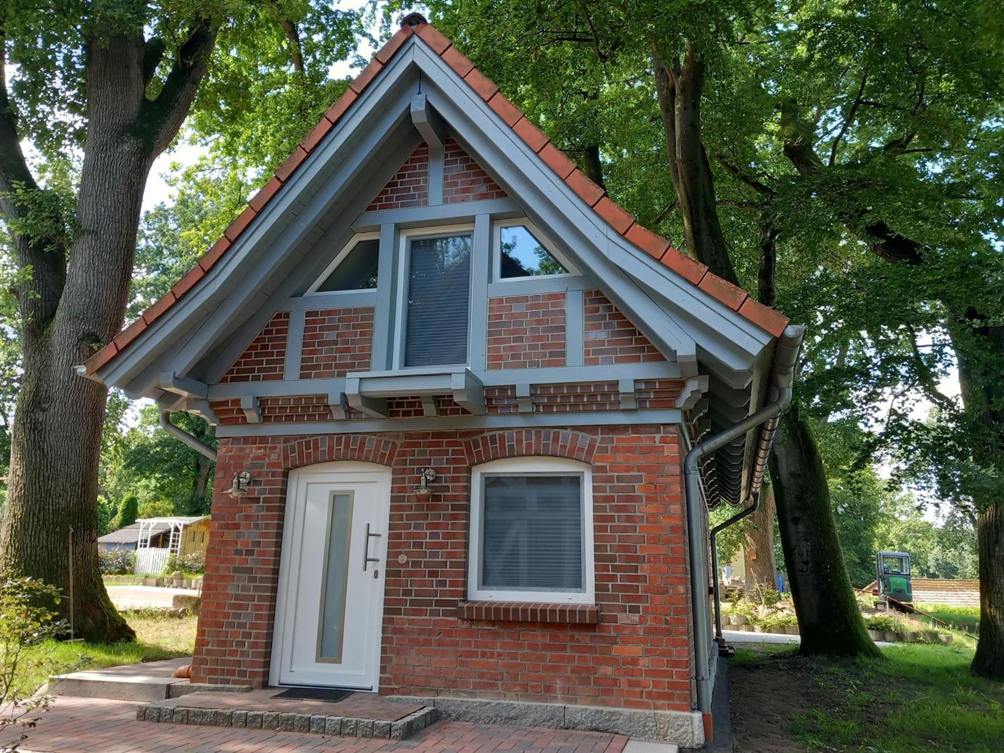 Ferienhaus Heidenest, E-Bike, Bettwaesche Und Handtuecher Zubuchbar ブーフホルツ・イン・デア・ノートハイデ エクステリア 写真